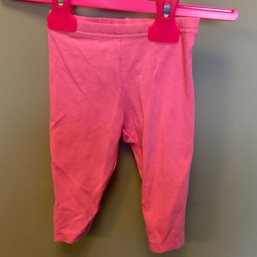 Bundle of 2 Carter’s baby girl leggings